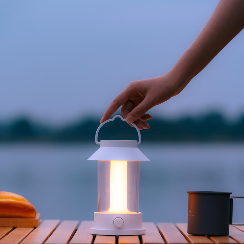 Retro Portable Lantern Kerosene Camping Lamp DQ-310