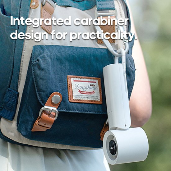 A must-have for the outdoors: a 162g handheld fan with a carabiner—100 speed settings, perfect for hiking and park use.