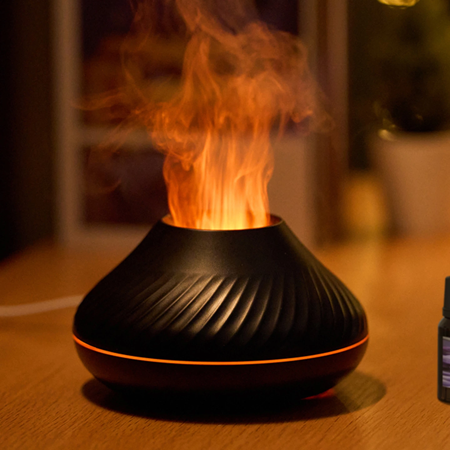 KC-D705 Volcano Flame-Effect Aroma Diffuser with Adjustable Light Brightness